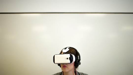 VRはメンタルヘルスを維持する役に立つか