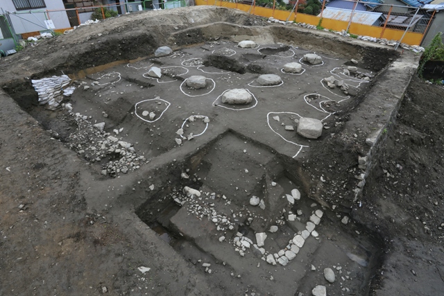 河内寺廃寺跡発掘調査写真