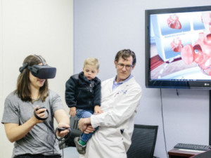 Oculus Riftで心臓の構造を見せる