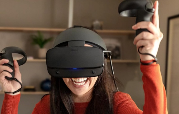 生産終了】OculusRiftSとは？人気のPC用VRゴーグルのスペックなど