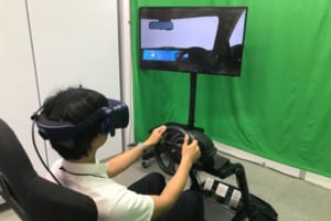 パナソニックが仮想空間で自動車開発を効率化できるVRシミュレータを開発