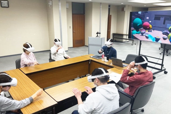 VRニュースイッキ見_メタバースで「認知症の人」の世界観が体験できる！静岡大学らが共同開発