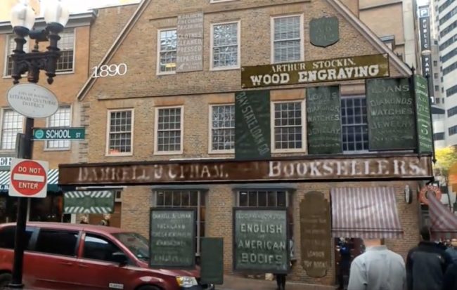 歴史的建造物「オールド・コーナー書店」が辿ってきた300年の歩みをARで知る