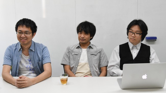 左から 岩田氏、松竹氏、赤塚氏