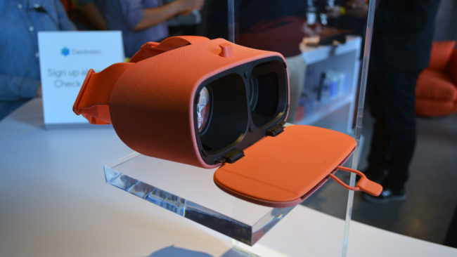 新型ヘッドセットと新型スマートフォンで実現する新しいDaydream VR