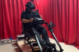 ハシラスが開発中の新型VRドライビングシミュレーターのイメージ