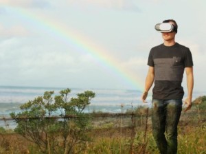 VRヘッドセットを付けた男性