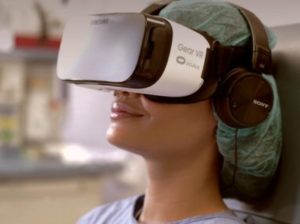 VRで患者の痛みを軽減する