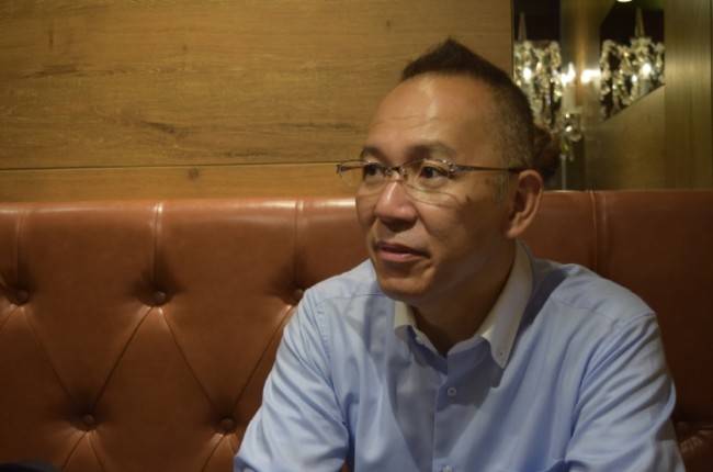 山崎義彦氏